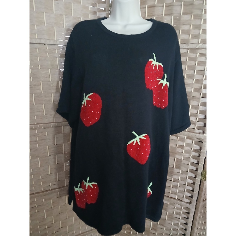 Vtg The Quaker Factory Short Sleeve Black Knit Beaded Strawberry Tunic Top Sz 1X